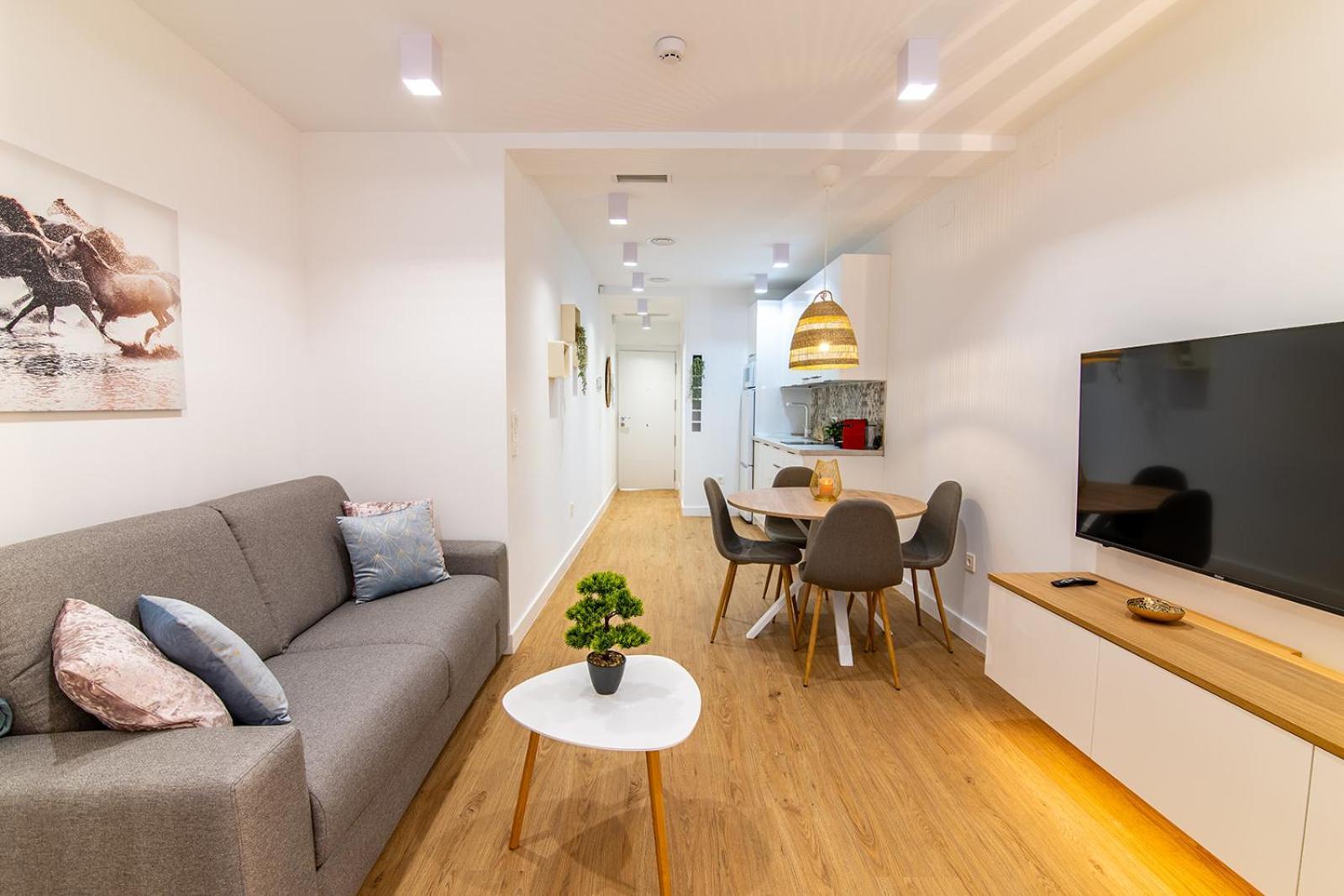 Mq Suites Veronica Valdepeñas Extérieur photo