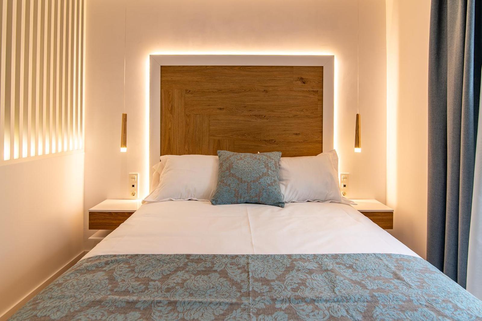 Mq Suites Veronica Valdepeñas Extérieur photo